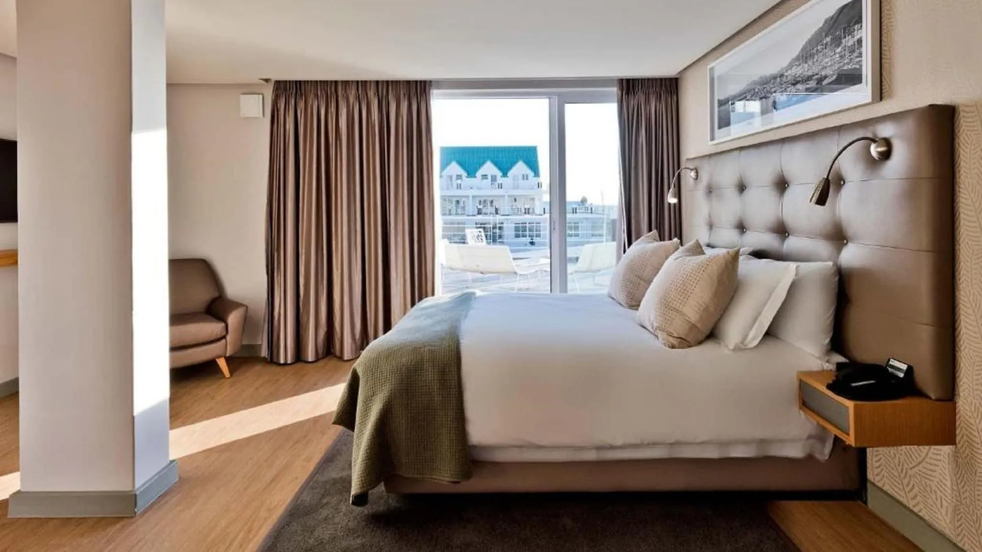 Krystal Beach Hotel 4*, Gordons Bay South Africa