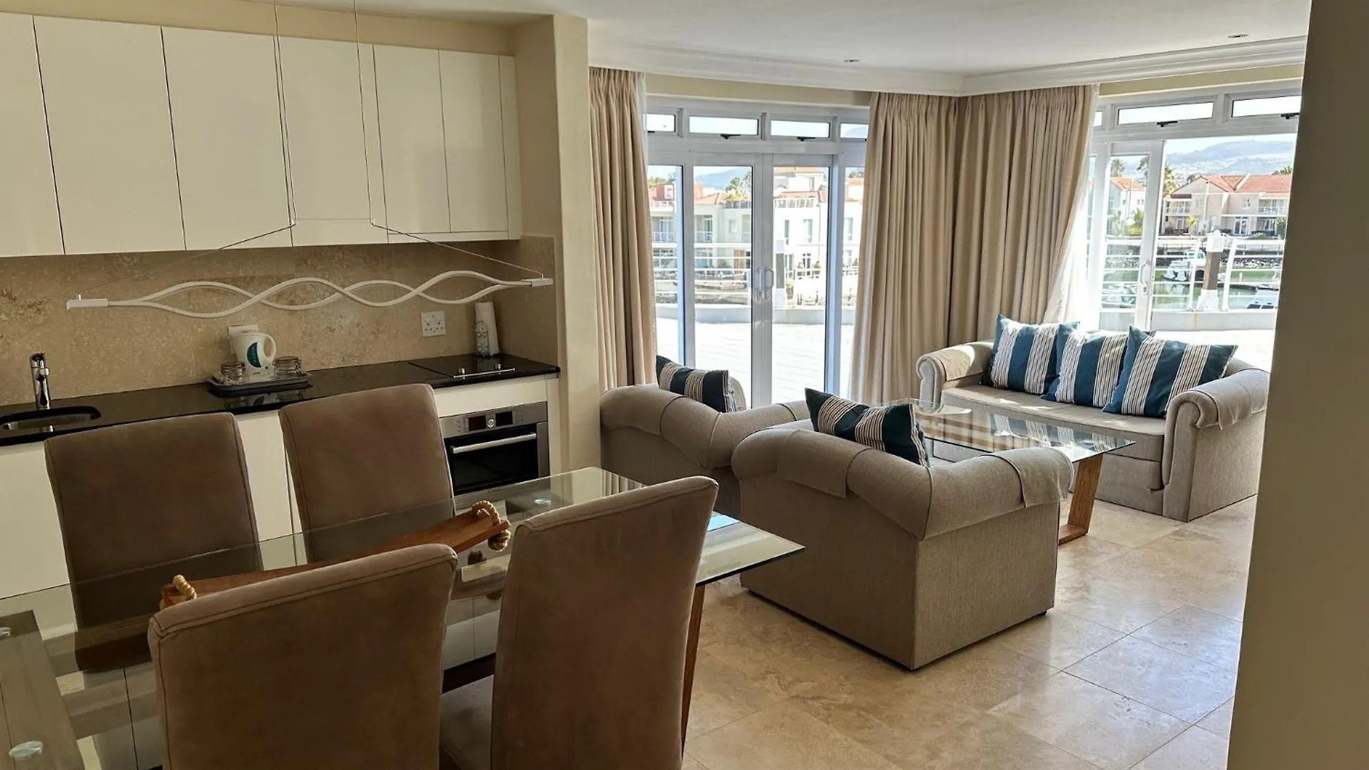 Krystal Beach Hotel 4*, Gordons Bay South Africa