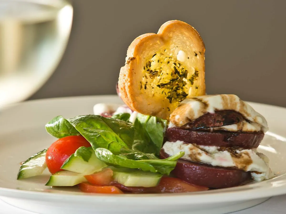 Krystal Beach Hotel 4*, Gordons Bay