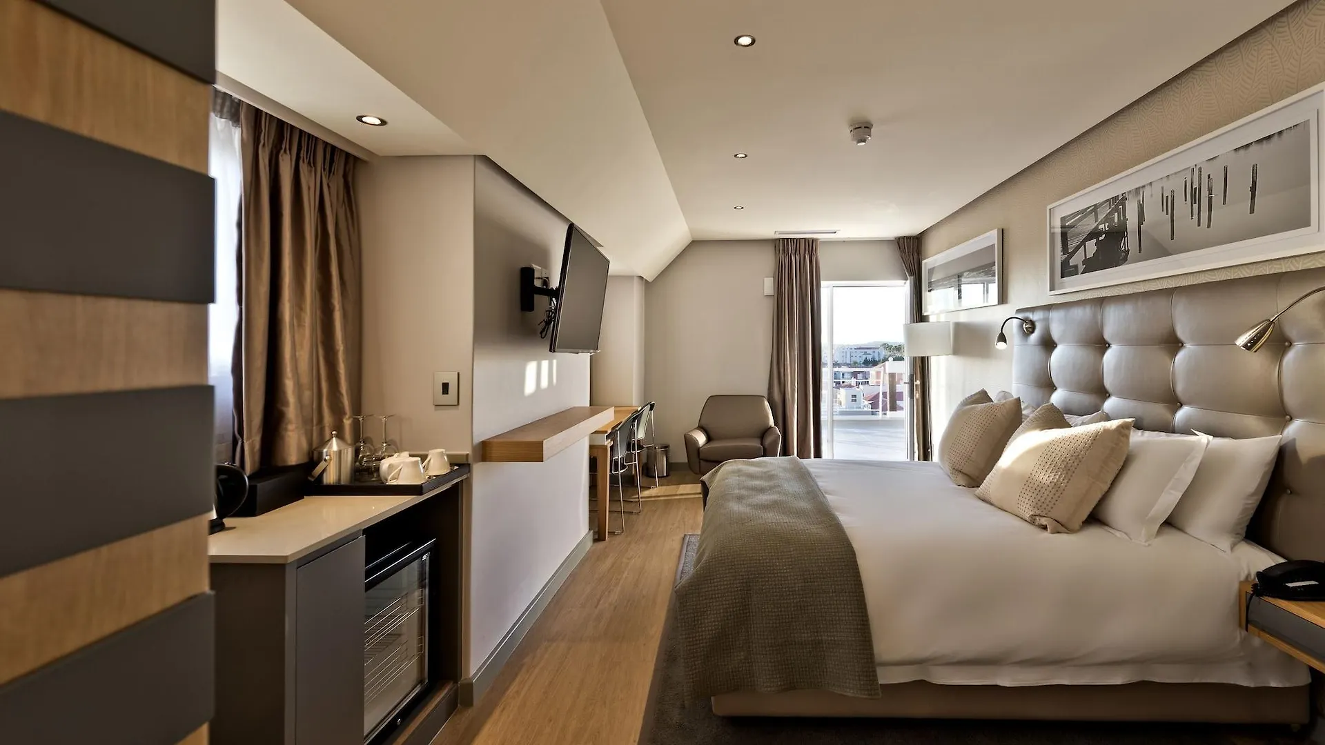 Krystal Beach Hotel 4*, Gordons Bay South Africa