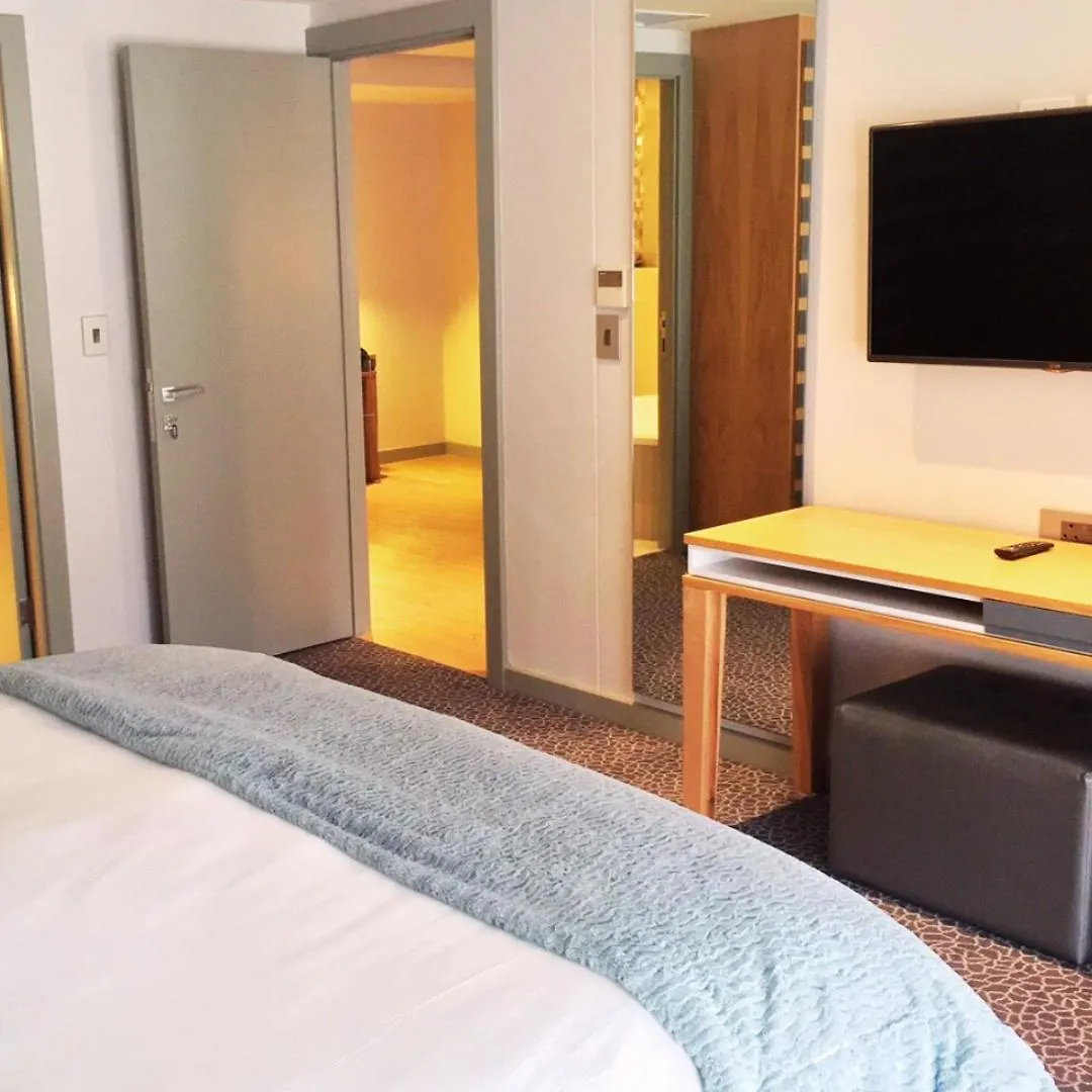 Krystal Beach Hotel Gordonʼs Bay 4*,